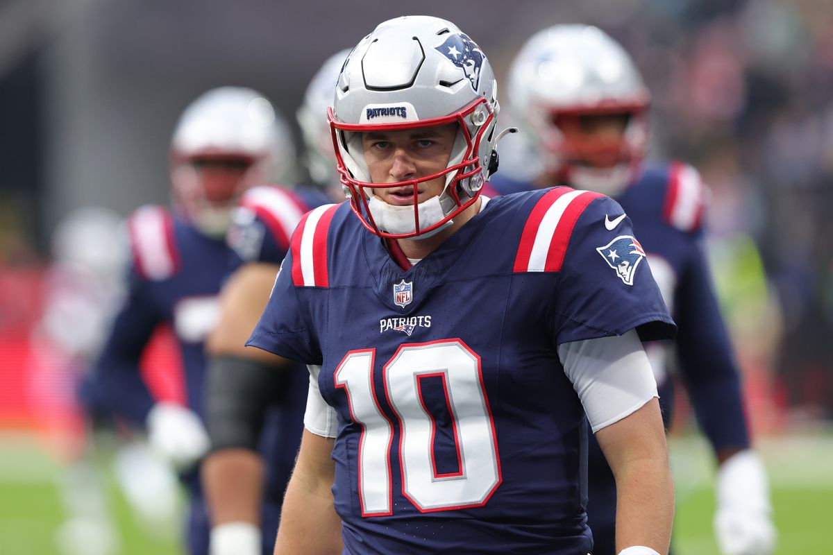 The Next Chapter: Speculating on the New Starting QB for the Patriots After Mac Jones Trade