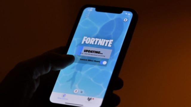 Game On: Epic Victory as Apple Lifts Ban, Allowing Fortnite on iPhones in the EU